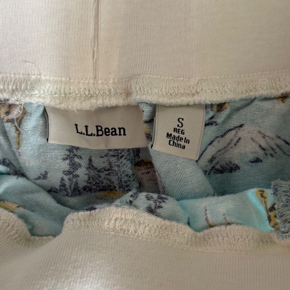 L.L.Bean Outdoor Pajama Lounge Pants Women's Small Blue Moose Lake Cabin Print - Picture 7 of 12